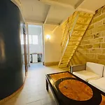 Ground Floor Center 85 Apartment