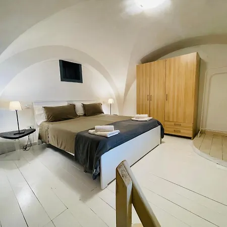 Ground Floor Center 85 شقة *