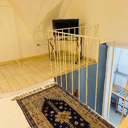 Ground Floor Center 85 Apartment