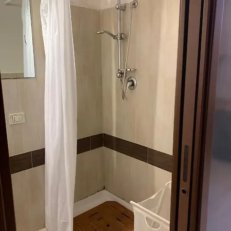 Apartment Ground Floor Center 85